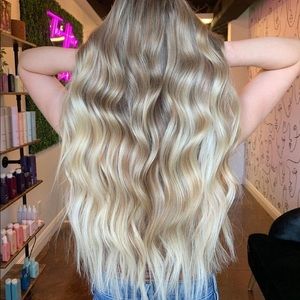 Babe Hair Extensions- 22 inches 12/60 Louise
